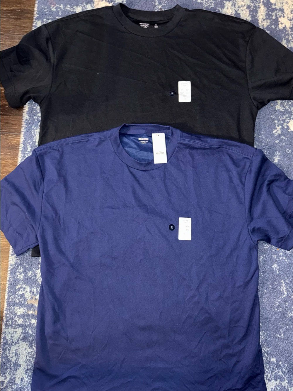 Hollister Men's Boxy Fit Crew Neck T-Shirt - Navy / Black Size XL New with Tags